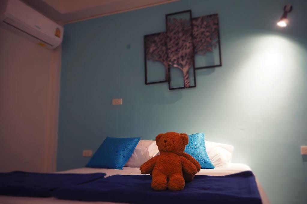 Hip Hostel - Sha Plus Patong Kültér fotó