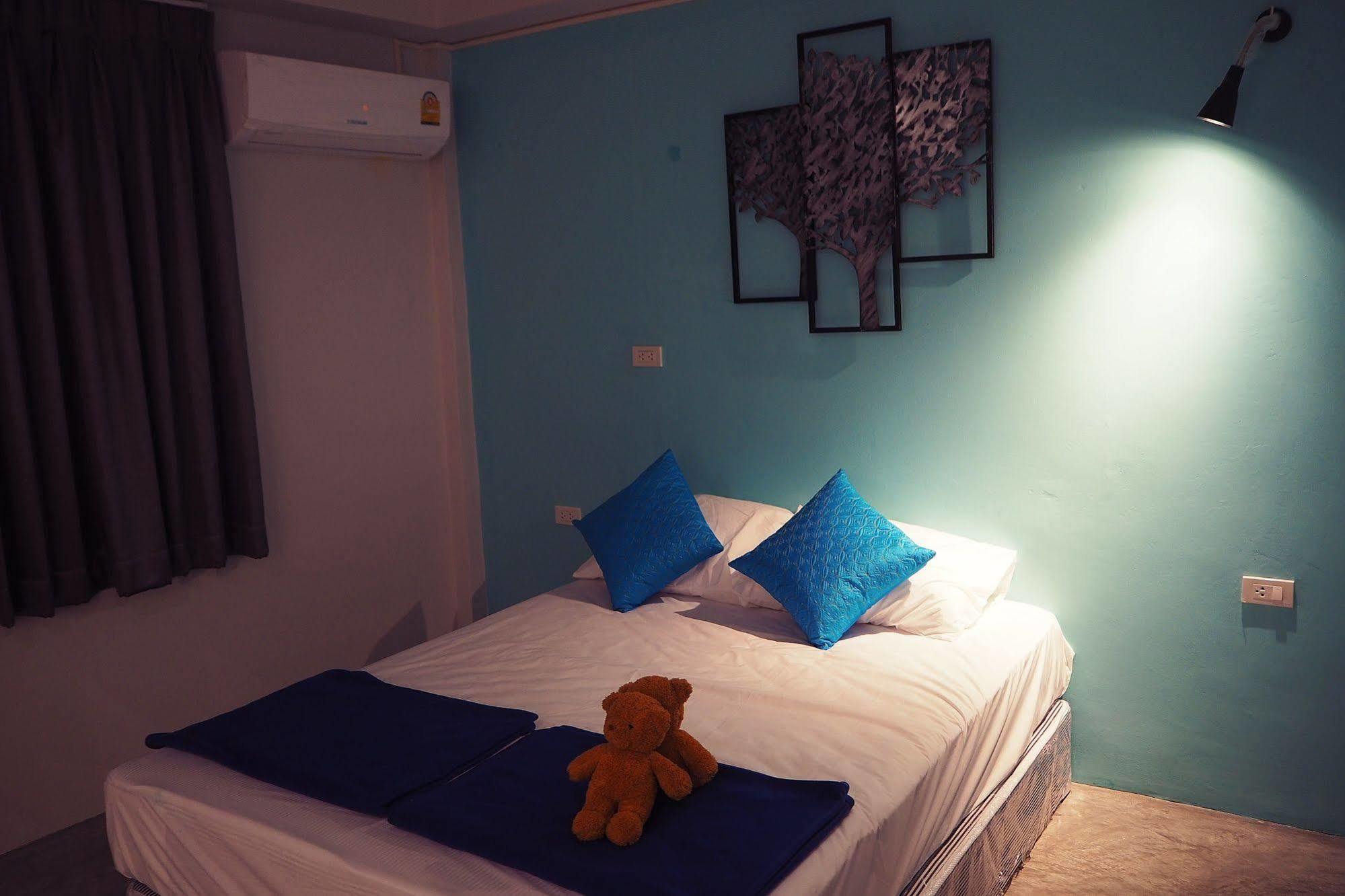 Hip Hostel - Sha Plus Patong Kültér fotó